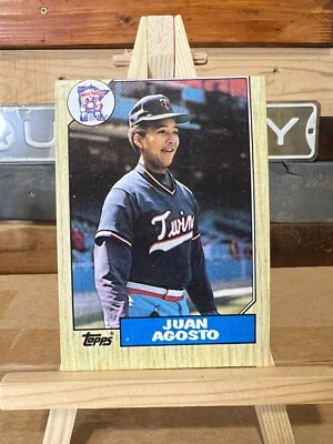 Juan Agosto 1987 Topps ERROR MIS-CUT Minnesota Twins - Image 1 of 2