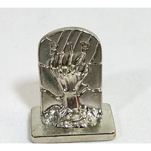 Scene It Movie Edition tombstone Board Game Piece Replacement Token 2002 - Picture 1 of 5