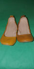 Women s Universal Threads Brown Leather Flexible Low Flat Shoes Size 8