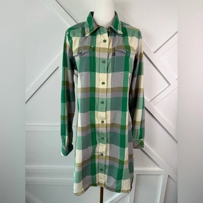 Vestido camisero Kavu Jurnee en madera verde a cuadros con parches de pana en el codo talla mediana Foto 1 de 4