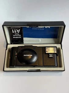Olympus Camera XA2 35mm Film format Point & Shoot Compact With A11 Flash - Picture 1 of 16