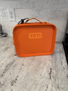 YETI KING CRAB ORANGE Daytrip Lunch Box NWT / RARE ~ Quick FREE Shipping!! - Picture 1 of 3