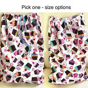 Birthday cupcakes fabric gift bag - white - handmade - 21" tall - name option - Picture 1 of 4