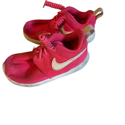 Tênis Nike rosa e branco cano baixo tamanho 7 C - Imagem 1 de 4