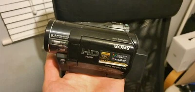 Sony Handycam HDR-HC9 - Camcorder - Carl Zeiss - Mini DV (HDV) - Image 1 of 4