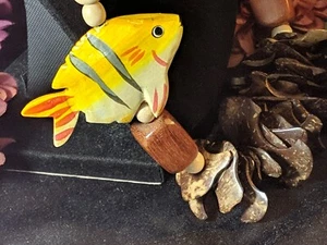 Vintage handgeschnitzte Fisch einheimische Kokosnussschale Perlen Halskette klobig Boho Statement - Bild 1 von 12