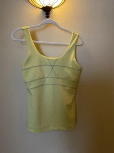 Ascent M Lime Gree Yoga Work Out Top mit integriertem BH Stylisch  - Bild 1 von 3