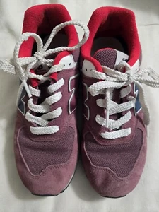 Size 4.5 - New Balance Kids 574 Sneaker Shoes Burgundy/Navy - Picture 1 of 6