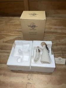 Willow Tree Guardian Angel, Sculpted Hand-Painted Figure 26034 - Picture 1 of 14