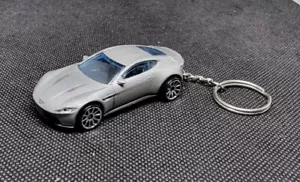 Ruote calde portachiavi auto pressofusa Aston Martin DB10 Spectre 007 - Foto 1 di 5