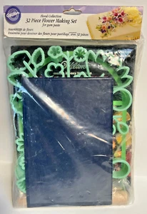 vtg 90s Wilton Gum Paste Flower Making 32 pc Set - Picture 1 of 8