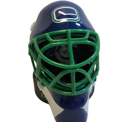McDonalds 2009 NHL Goalie Mask ROBERTO LUONGO VANCOUVER Canuks MINI HELMET, FIG Cover