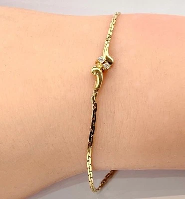 Diamond Bracelet 9ct Gold  2.51grams - 7.5 inches long - Image 1 of 4