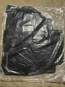 🟢 2019-25 Chevrolet Silverado 1500 Crew Cab OEM Black Carpet Floor Mats W/ Logo - Picture 1 of 5