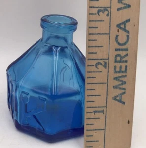 Türkisblau Tintenflasche Sammlerstück geprägt mit dem Wort TINTE Made in Wheaton NJ - Bild 1 von 6