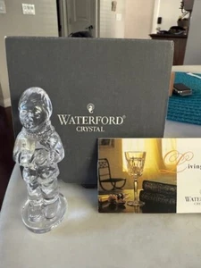 Figura Waterford Crystal Christmas Caroler Singer Boy 4" - Imagen 1 de 4