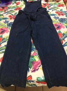 Women's Sz 10 Universal Thread Blue Denim Overalls Straight jean country cute - Picture 1 of 12