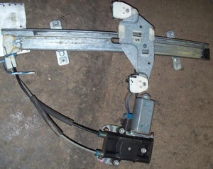 Passenger Front Window Regulator 4 Door Electric Fits 97-03 GRAND PRIX 157699 - Picture 1 of 2