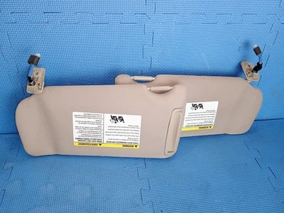 NISSAN Mixima 2013-2014 OEM SUN VISORS Passenger & Driver LIGHTED - Image 1 of 4