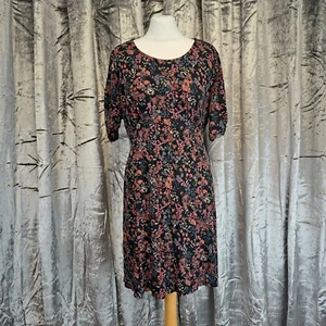 Fat Face Kleid 18 schwarz lila Blumen ausgestellt kurze Länge - Bild 1 von 12