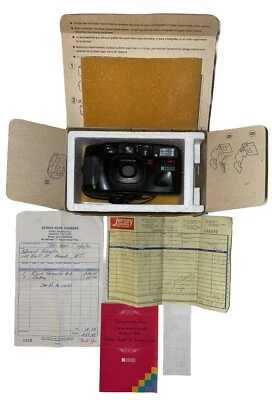 Vintage 1992 RICOH Fully Automatic 2.1x35mm Compact SHOTMASTER Zoom Super Camera - Image 1 of 4