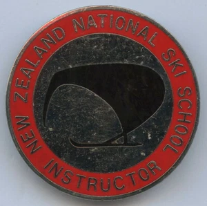 New Zealand National Ski School Instructor Vintage Badge Pin !!! - Picture 1 of 2
