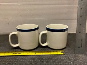 Gibson USA vintage 8 oz coffee mugs/ set of 2 pre owned free shipping - Picture 1 of 5