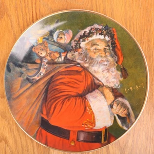 1987 Avon Weihnachtsteller The Magic That Santa Brings Porzellan 22K Goldrand - Bild 1 von 3