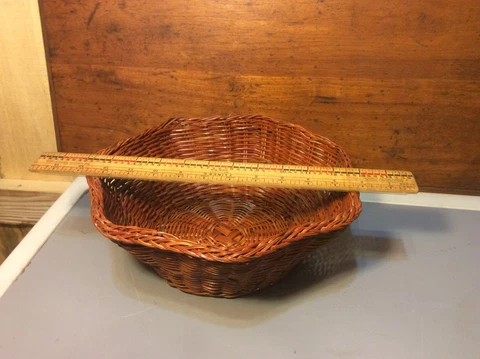 Brown Wicker Centerpiece Basket 🧺 Decorative Cover