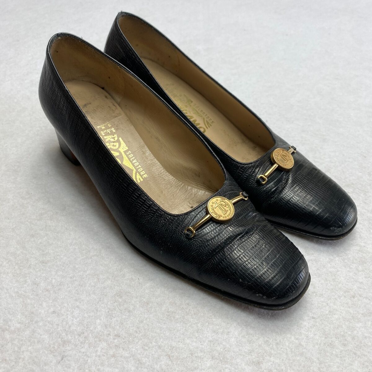 Salvatore Ferragamo 1980s Vintage Shoes for Women for sale Salvatore Ferragamo 1980s Vintage Shoes for Women for sale
