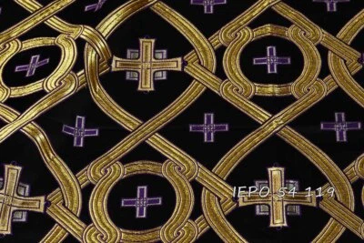 Vestimentas litúrgicas eclesiásticas tecido brocado metálico com corrente e cruzes - Imagem 1 de 4