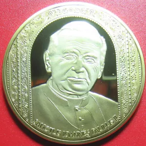 JOHN PAUL II CATHOLIC SWAROVSKI CHRISTIANITY MEDAL 24K GOLD PLATED+COA no silver - Picture 1 of 6
