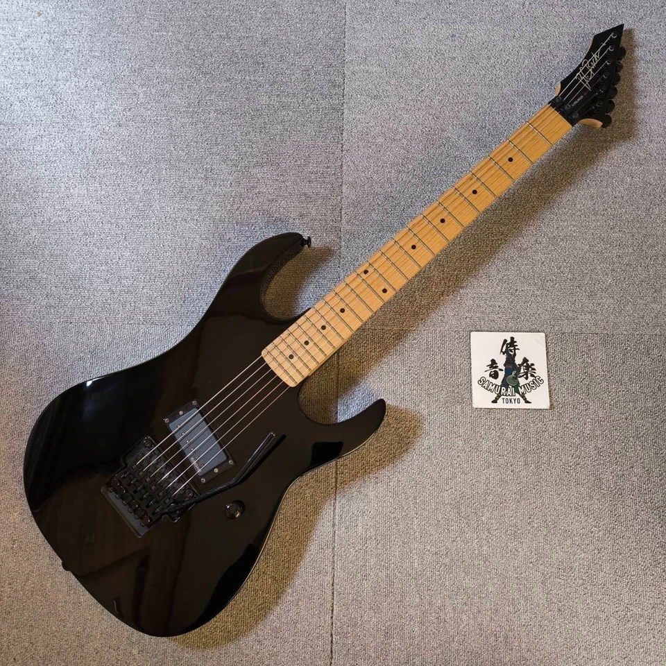 B.C.Rich Gunslinger ST Electric Guitar Black Floyd Rose EMG 3.5kg Made In Japan - Image 1 of 4