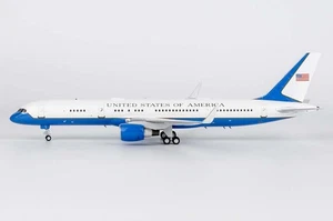 42041 NG C-32A 1/200 Model #98-0001 USAF - Picture 1 of 1
