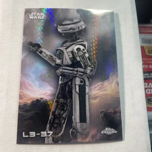 2025 Topps Chrome Star Wars L3-37 Prism Refractor #77 (NS177) - Bild 1 von 2