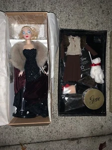 Mel Odom Sparkling Seduction GENE DOLL + GOODBYE NEW YORK Kleidung Set NEU 👣m17 - Bild 1 von 8