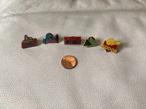 French 1980/1990s Vintage Badges - Picture 1 of 3
