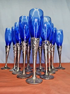 Flautas de champán cobalto azul con tallos y base plateados elegantes de colección - Imagen 1 de 24