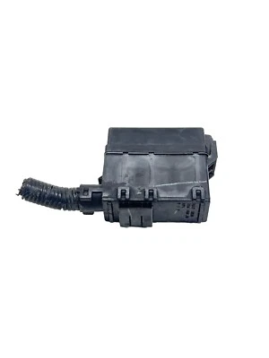 Nissan Versa Micra 2013-2019 caja de relé de fusibles centro de conexiones LH MTD 24372 1HK0A Foto 1 de 4