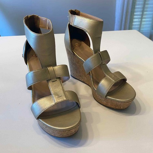 Sandalo UGG Whitney oro metallo zeppa zeppa plateau zeppa sughero taglia 7