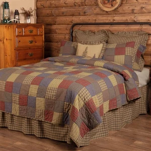 Rustic Twin Quilt Green Patchwork Cedar Ridge Cotton Bedroom Decor VHC Brands - Picture 1 of 7