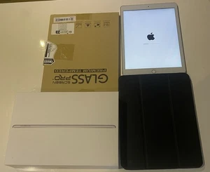 Apple iPad 8 Generation 32 GB Silber - Bild 1 von 7