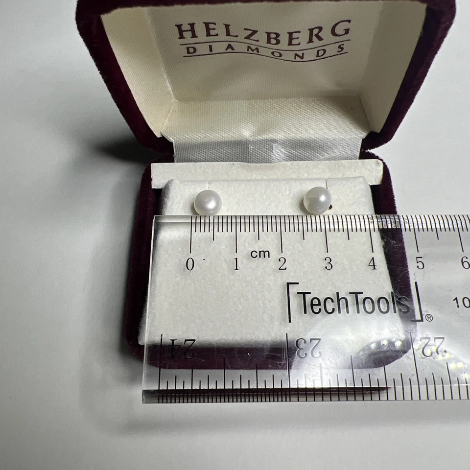 Vintage Freshwater Cultured Helzberg Diamonds Pearl Stud Earrings 14Kt Gold NIB - Image 1 of 4