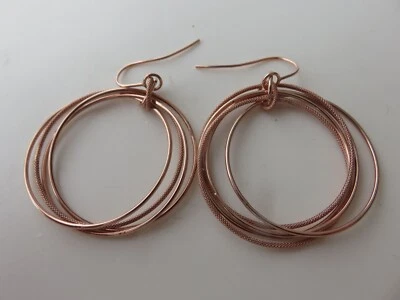 Brincos pendurados de gota de ouro rosa 9 quilates tridimensional - Imagem 1 de 2