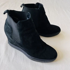 Aquatalia Damen-Stiefeletten Leder Wildleder Keilabsatz schwarz Chelsea gebraucht Schuhgröße 8 - Bild 1 von 6