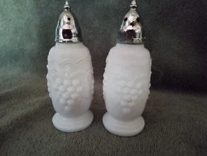 Imperial Glass Milk Glass Salt & Pepper Shakers - Picture 1 of 8