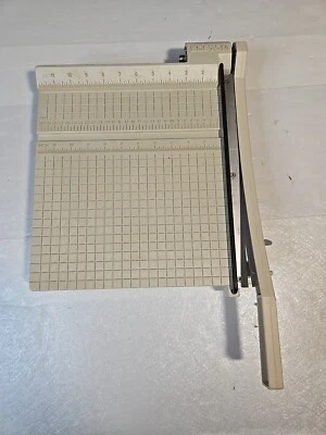 Cortador de papel Boston 12" estilo guillotina usado  Foto 1 de 4