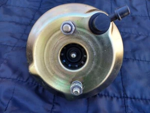 7" Single Diaphragm Universal Brake Booster - Picture 1 of 3