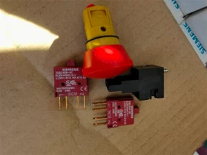 A Set New SIEMENS Emergency Stop 3SB2908-0AA + 3SB2000-1AC01 + 3SB2404-0C 1NC1NC - Picture 1 of 5