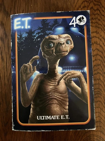 E.T. The Extra-Terrestrial 40th Anniversary 7” Ultimate Action Figure NECA New Cover